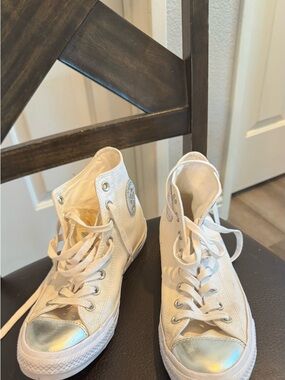 White High-Top Canvas Sneakers with Metallic Silver Toes